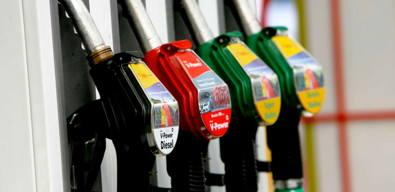 Araç sahipleri dikkat, 3 gün boyunca akaryakıta peş peşe zam geliyor!