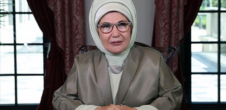 Emine Erdoğan, KADEM’in yeni yönetimini tebrik etti